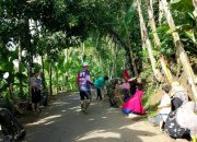 Babinsa di Cianjur Dorong Gotong Royong Warga Lewat Aksi Jumat Bersih