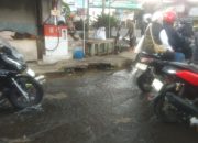 Banjir Jalan Makam Pahlawan Cipanas Terus Berulang, Drainase Buruk dan Gorong-Gorong Tersumbat Disorot Warga