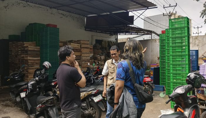 DLH Cianjur Temukan Sumber Bau Menyengat dari Gudang Pengemasan Telur di Karangtengah, Aktivitas Telur Pecah dan Pencucian Tray Dihentikan