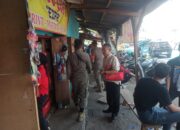 Satpol PP Tertibkan Warung-Warung Yang Berdagang di Trotoar Seberang Kantor Dinas Dukcapil Kabupaten Cianjur