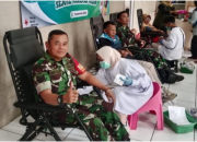 Serka Kholidin Turun Langsung Donor Darah, Bukti TNI Hadir Saat Rakyat Membutuhkan